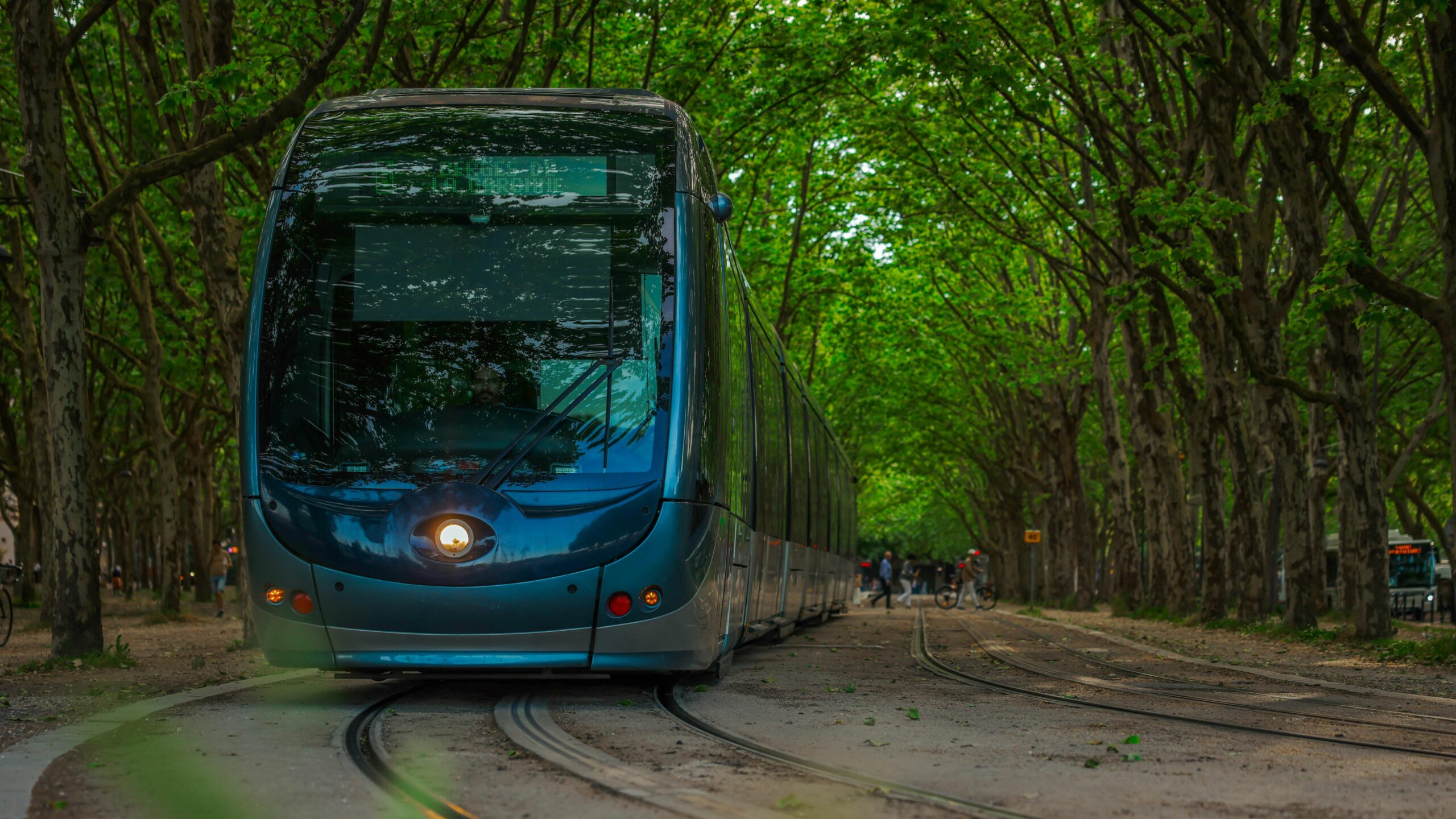 Se déplacer à Bordeaux: guide pratique selon votre point d’arrivée